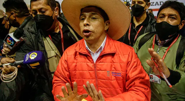 Pedro Castillo acepta renunciar a Perú Libre.