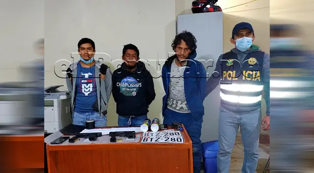 Agentes de la Diroes detuvieron a sujetos que pretendían asaltar agente bancario.