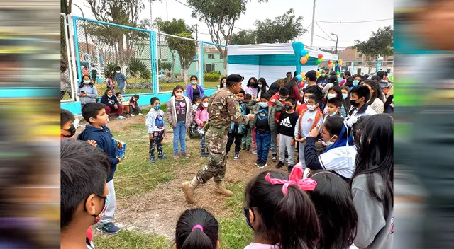 Menores intercambiaron sus armas de juguetes por juegos didácticos. Menores intercambiaron sus armas de juguetes por juegos didácticos.