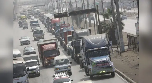 Paro de transportistas se suspende tras acuerdos con el MTC