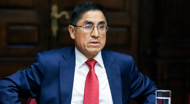 César Hinostroza Pariachi se encuentra en la clandestinidad.