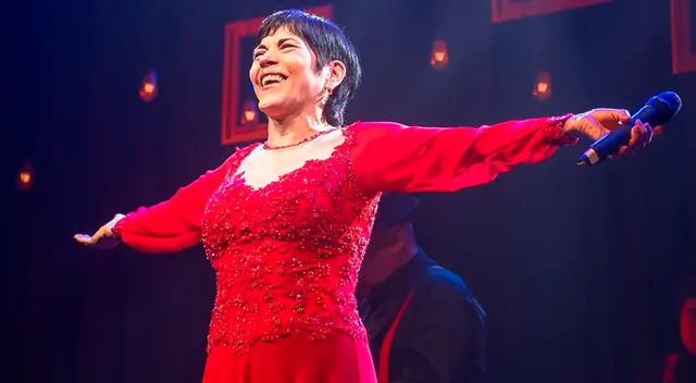 Vuelve por la puerta grande. Vuelve por la puerta grande.