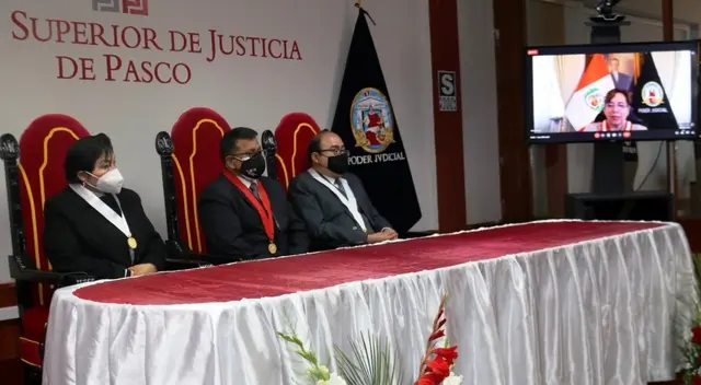 Poder Judicial realizó ceremonia de implementación del Expediente Judicial Electrónico en caso de violencia en Corte de Pasco Poder Judicial realizó ceremonia de implementación del Expediente Judicial Electrónico en caso de violencia en Corte de Pasco