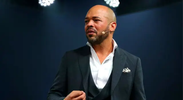 Yoniel García se formó por el instituto High Performer Coach.