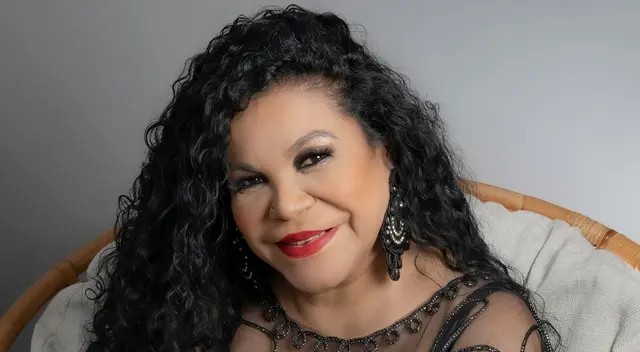 Una grande sigue deleitando con su música.