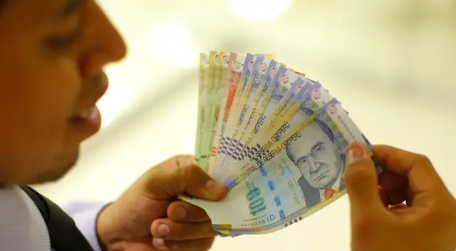 Son dos beneficios de un trabajador que solo se recibe dos veces al año.