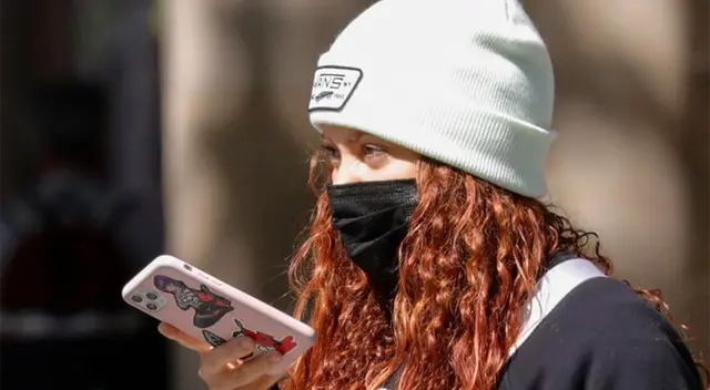 Shakira se camuflaba entre sus compañeros para no lucir como famosa. Shakira se camuflaba entre sus compañeros para no lucir como famosa.