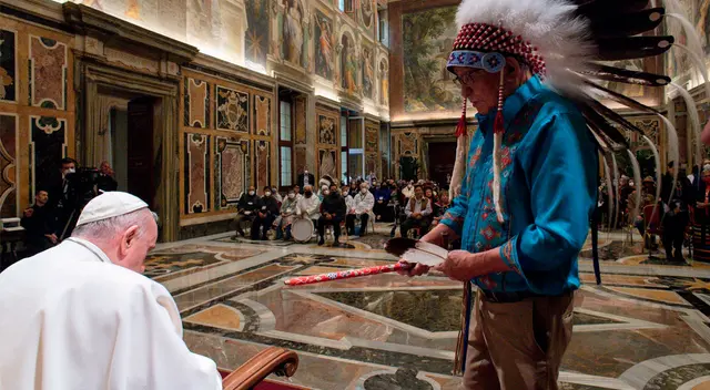 Los pueblos indígenas habitaron en Canadá hace miles de años antes de que los europeos llegaran en el siglo XVI.