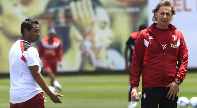 Nolberto Solano generó polémica al referirse días atrás sobre un posible reemplazo de Ricardo Gareca. Nolberto Solano generó polémica al referirse días atrás sobre un posible reemplazo de Ricardo Gareca.