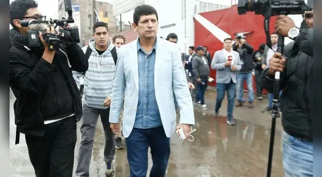 El titular de la FPF seguirá en el cargo hasta 2025.