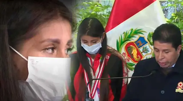 Kimberly García, al escuchar que Pedro Castillo la confundió con Kimbler, se mostró indignada y agachó la cabeza. Kimberly García, al escuchar que Pedro Castillo la confundió con Kimbler, se mostró indignada y agachó la cabeza.