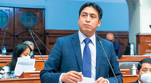 Freddy Díaz fue expulsado de APP y actualmente se encuentra no habido. Freddy Díaz fue expulsado de APP y actualmente se encuentra no habido.