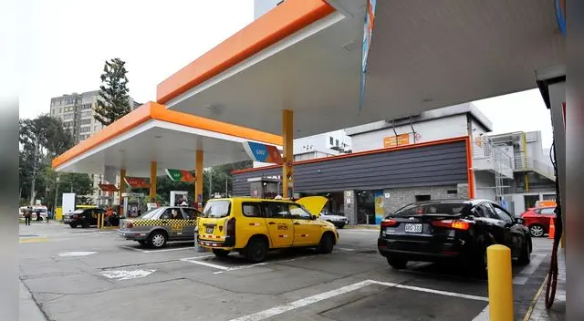Conoce el precio de los combustibles para hoy lunes 1 de agosto. Foto: La República
