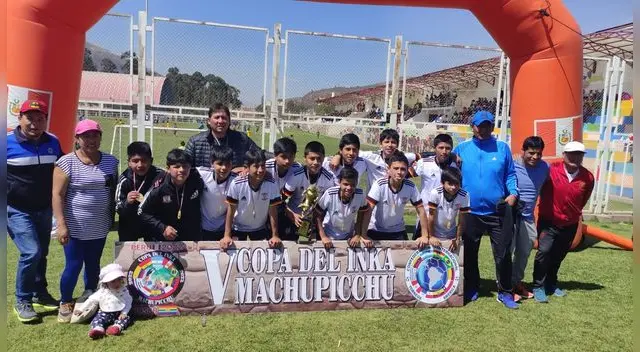 Frank Palomino es un jugador cusqueño que ahora se dedica a formación de talentos