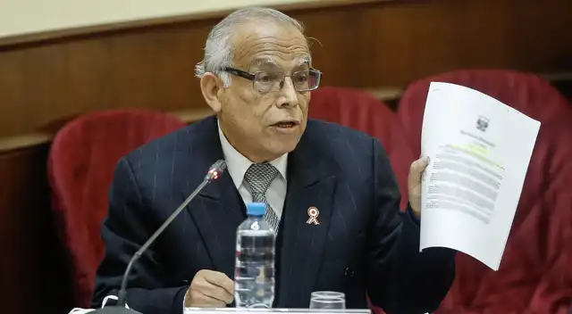 Aníbal Torres quiere dar un paso al costado del Ejecutivo. Aníbal Torres quiere dar un paso al costado del Ejecutivo.