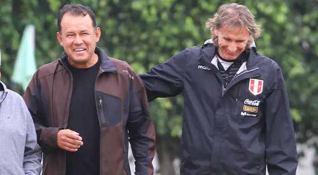 Juan Reynoso es nuevo técnico de la selección peruana y fue presentado en conferencia de prensa.