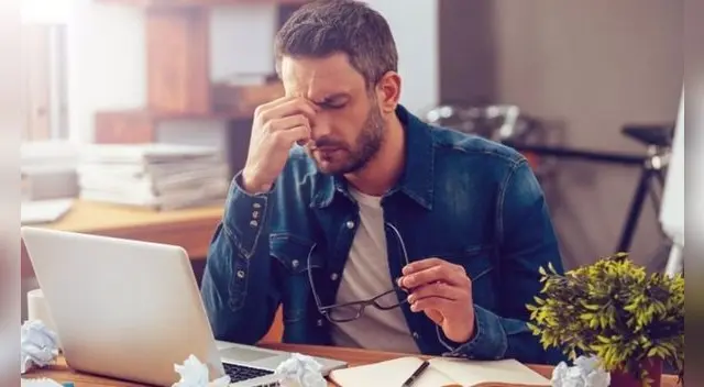 El trabajo siempre tiende a desgastar mental y físicamente a una persona. El trabajo siempre tiende a desgastar mental y físicamente a una persona.