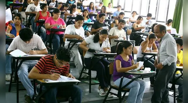 El Minedu ha destacado que al igual que los colegios las universidades deben regresar a las clases presenciales. El Minedu ha destacado que al igual que los colegios las universidades deben regresar a las clases presenciales.