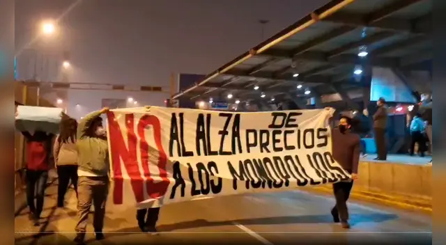 Pasajeros reclaman por el alza de los pasajes en el Metropolitano