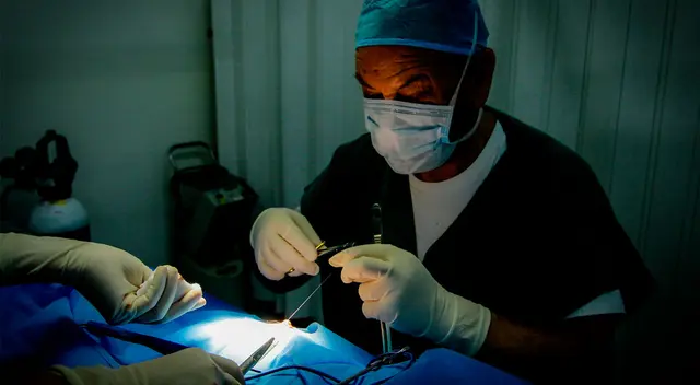 Médicos realizan esta clase de operación hace buen tiempos en el INSN / Imagen referencial.