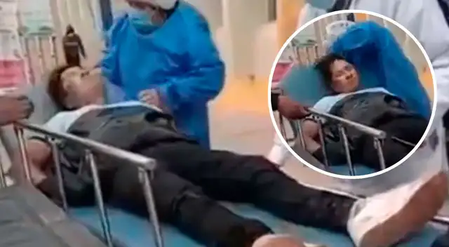 En el video se observa el presunto maltrato que recibió por parte del personal médico.