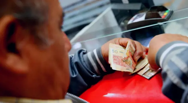 El retiro de los fondos provisionales es voluntario por parte del afiliado. El retiro de los fondos provisionales es voluntario por parte del afiliado.