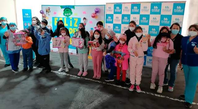 EsSalud: menores asisten masivamente a vacunarse contra el Covid-19 a vísperas del Día del Niño