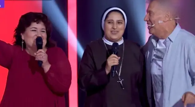 Raúl Romero canta junto a participante y su hija religiosa “Los patos y las patas”
