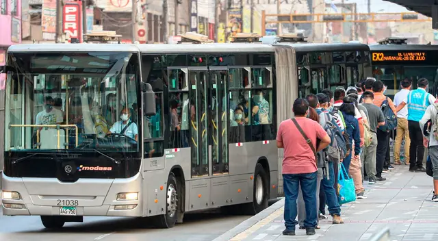 Trabajos en la ampliación en los tramos del Metropolitano y las obras en la Túpac Amaru, generan congestión vehicular. Trabajos en la ampliación en los tramos del Metropolitano y las obras en la Túpac Amaru, generan congestión vehicular.