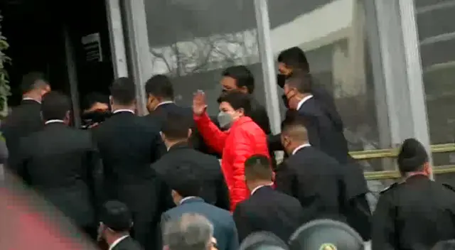 Pedro Castillo estaba citado para las 8:30 a. m. donde será interrogado por el fiscal supremo adjunto Marco Huamán.