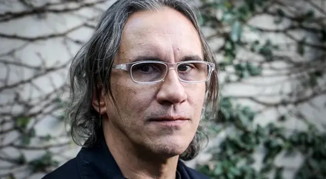 El cantante Enanitos Verdes había sido internado de emergencia y le extirparon un riñón y parte del bazo. El cantante Enanitos Verdes había sido internado de emergencia y le extirparon un riñón y parte del bazo.