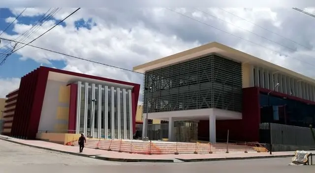 El menor presentaba irritación y dolor en los ojos.