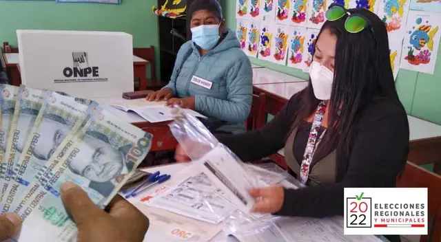 El pago para los miembros de mesa es de 120 soles, según informó la ONPE para estas Elecciones 2022. El pago para los miembros de mesa es de 120 soles, según informó la ONPE para estas Elecciones 2022.
