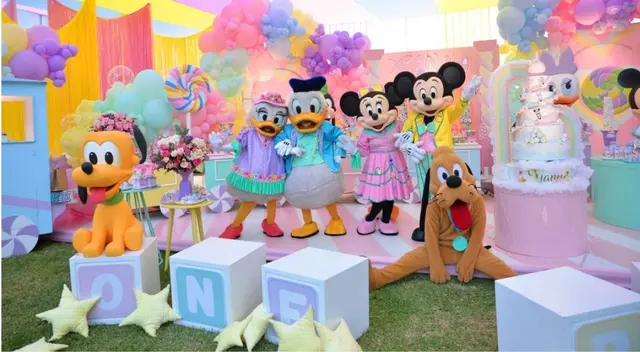 Lo que debes saber de la fiesta de 40 mil soles de Samahara Lobatón Lo que debes saber de la fiesta de 40 mil soles de Samahara Lobatón