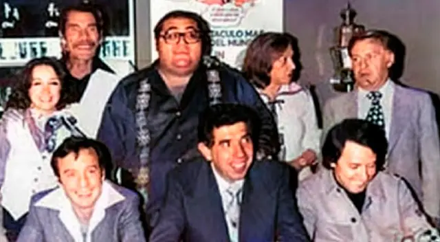 María Antonieta de las Nieves y el elenco de El Chavo del 8. María Antonieta de las Nieves y el elenco de El Chavo del 8.