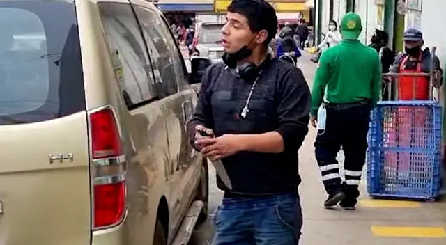 Sujeto fue captado por cámaras de vigilancia Sujeto fue captado por cámaras de vigilancia