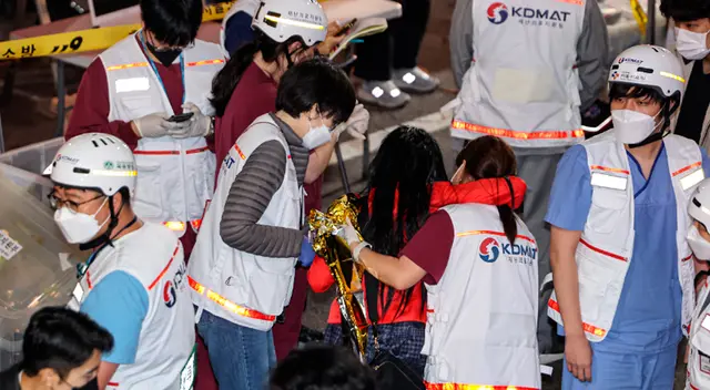 Hay 120 personas fallecidas en fiesta de Halloween.