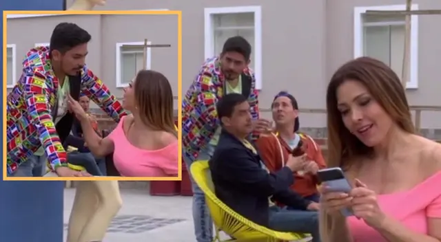 Al fondo hay sitio. Al fondo hay sitio.