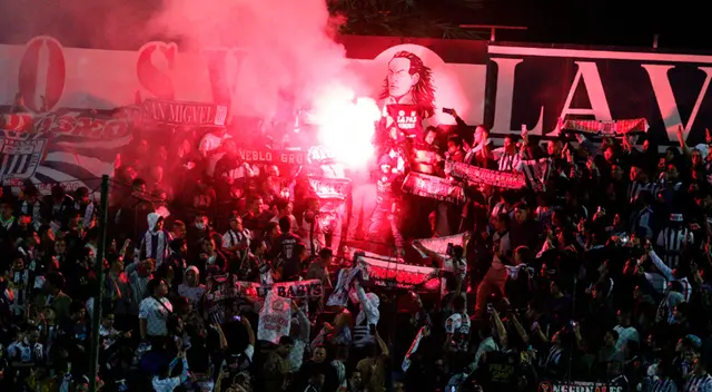 Barra de Alianza Lima amenaza con irrumpir el Estadio de la UNSA en Arequipa con tal de ingresar a la final.