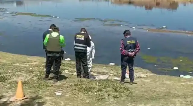 El feto se encontraba envuelto en bolsas de plástico, lo que causó consternación entre la población de la ciudad.