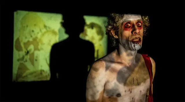 “Evocaciones IV, instalación teatral”