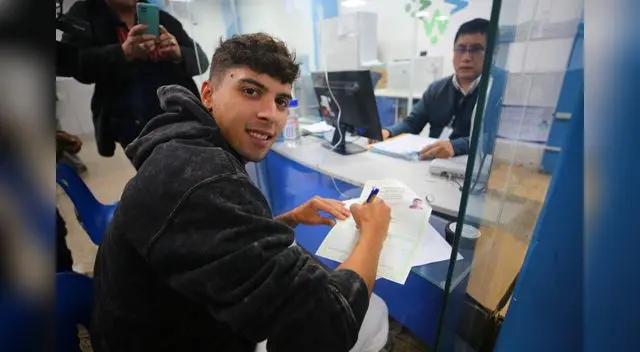 Zanelatto Téllez acudió hoy a la sede central de la Superintendencia Nacional de Migraciones Zanelatto Téllez acudió hoy a la sede central de la Superintendencia Nacional de Migraciones