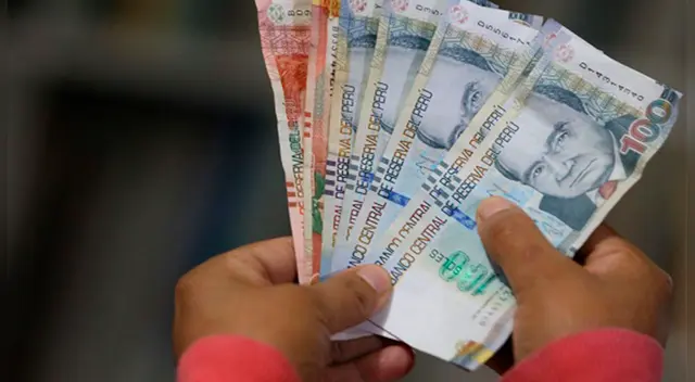 La diferencia entre aguinaldo y gratificación, beneficios que llegan en navidad.