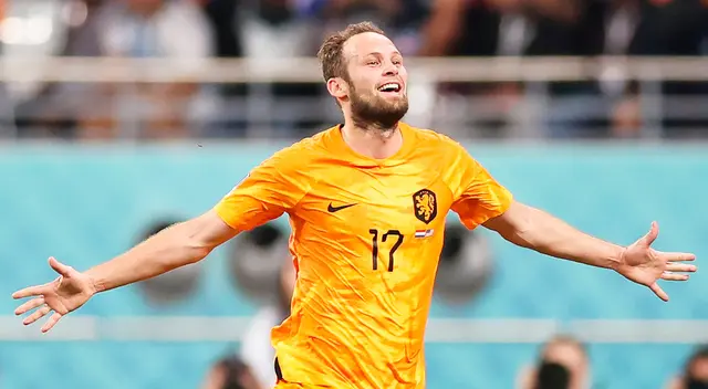 Países Bajos gana 2-0 con gol de Blind.