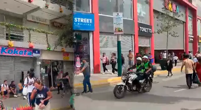 Galerias de Gamarra, cierran sus puertas por miedo a ser saqueadas.