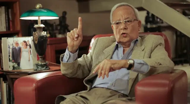 Cesar Hildebrandt se pronuncia sobre las protestas en el país