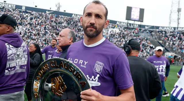 Waldir Sáenz le pidió más a Hernán Barcos.