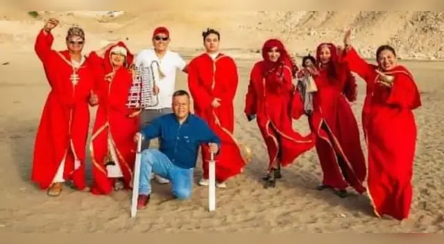 Con todas sus buenas vibras.