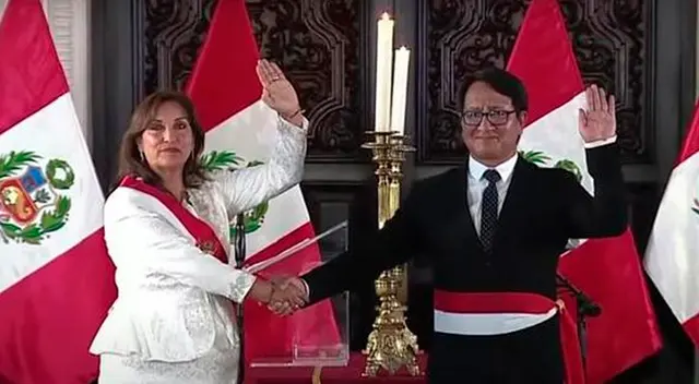 Jair Pérez presentó su carta de renuncia a Dina Boluarte ante muerte en protestas.