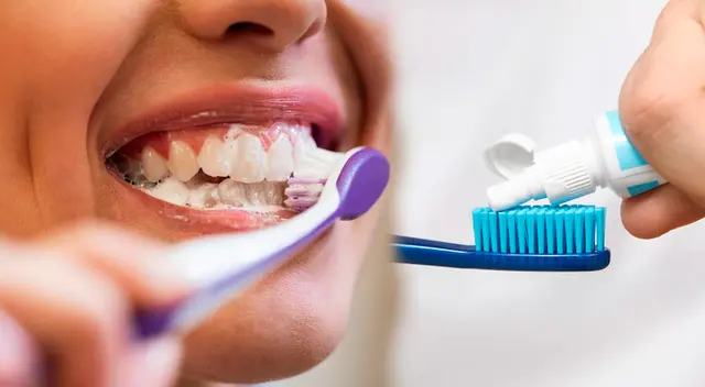 Conoce qué pasa si no te cepillas los dientes con frecuencia. Conoce qué pasa si no te cepillas los dientes con frecuencia.